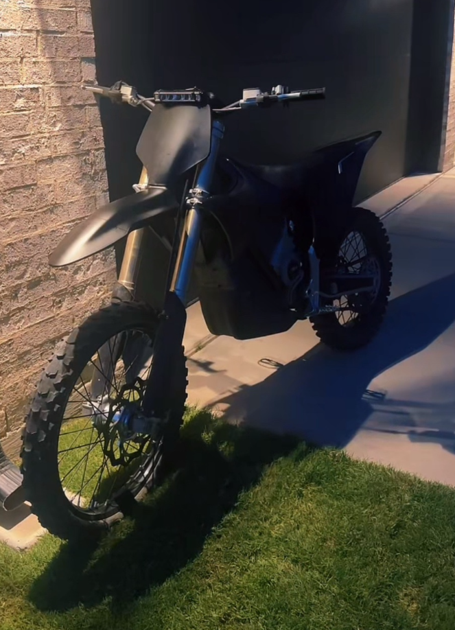 Stark e-moto