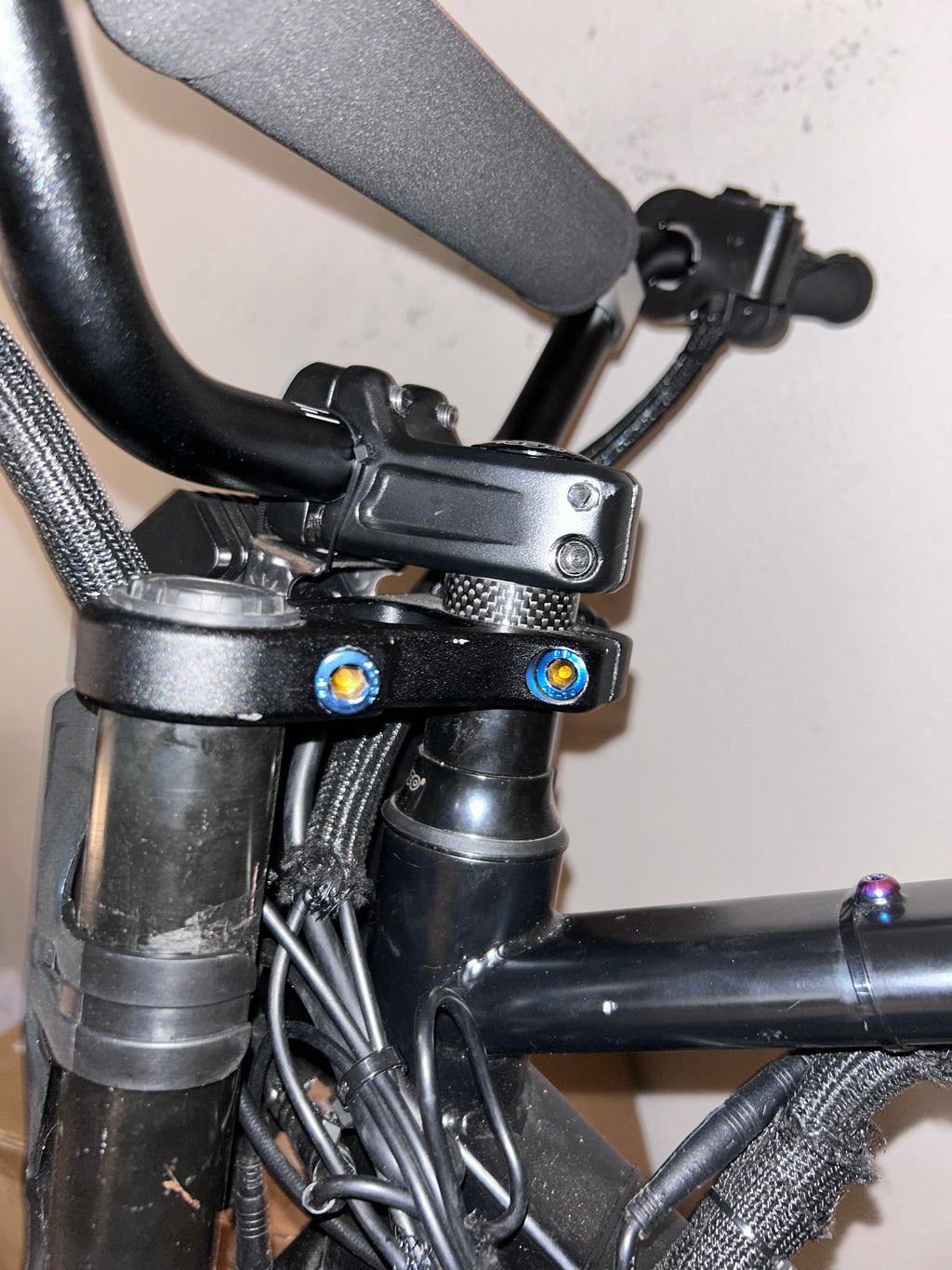 Titanium macfox tripple clamp bolts